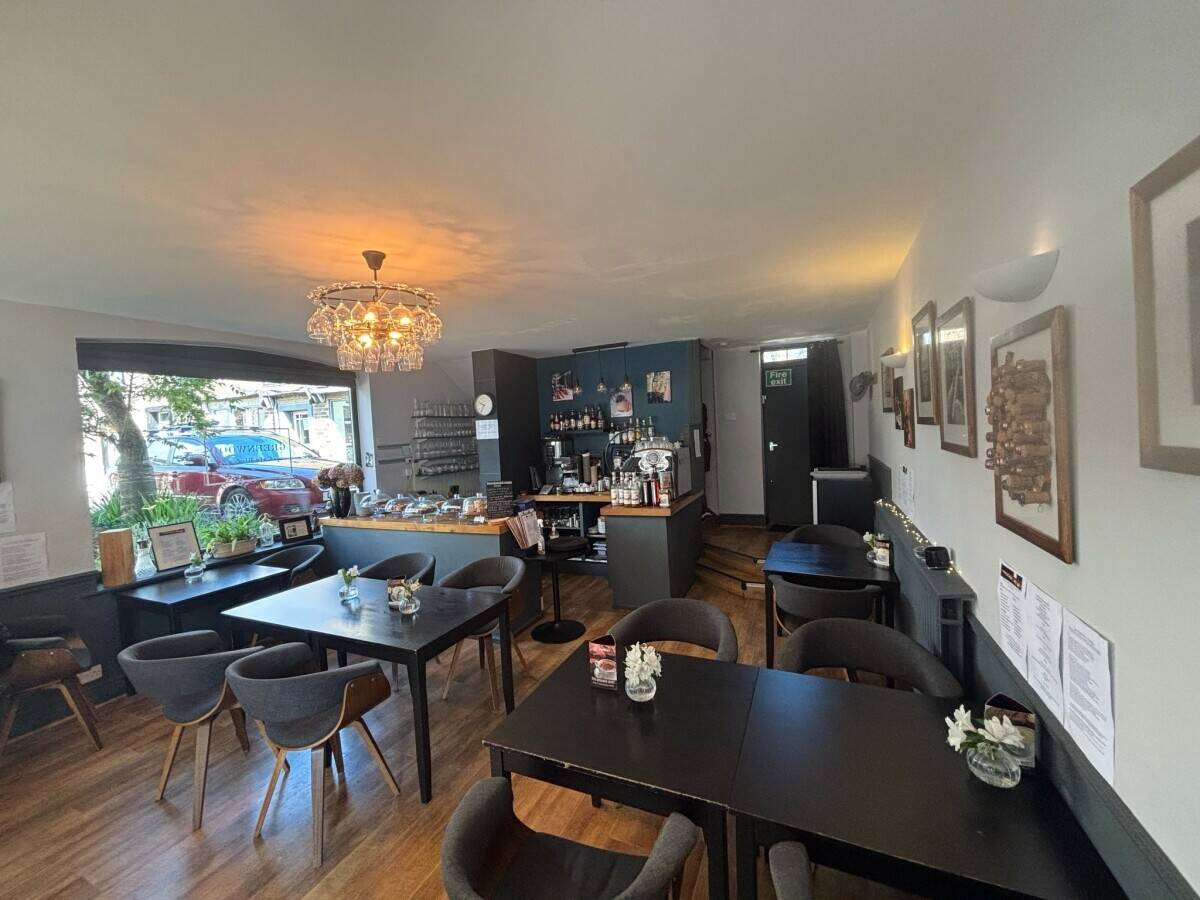 Stylish, Traditional Café Bistro Business