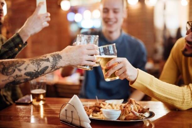 FLAGSHIP CHICKEN RESTAURANT & SPORTS BAR PLUS MASTER FRANCHISE FOR U.K