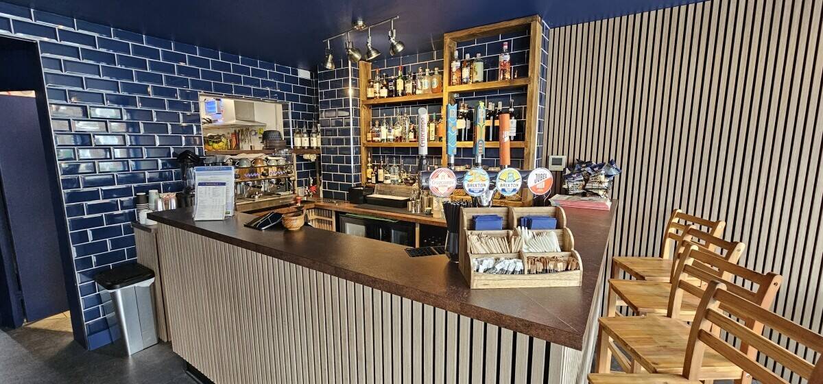 Cafe & Bar for sale in Folkestone Photo 2