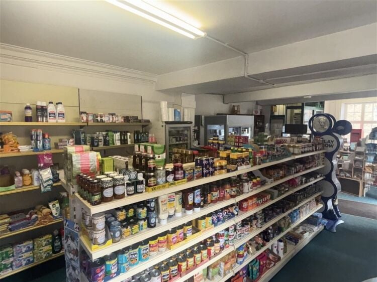 Off License & Convenience For Sale in Clitheroe Photo 2
