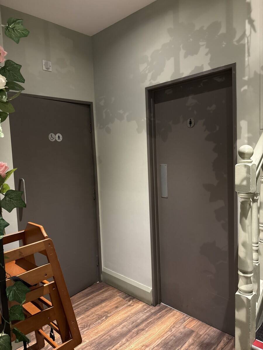 Thai Restaurant for Sale in Kenilworth Photo 3