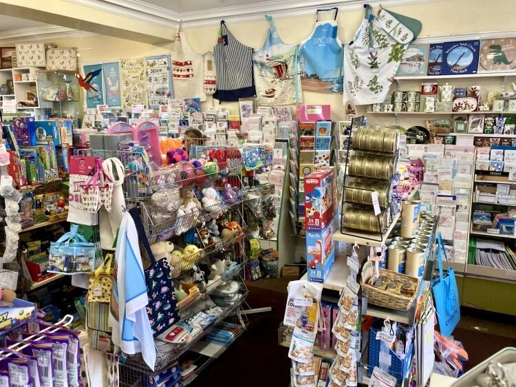 POST OFFICE, STATIONERY, CARDS & GIFTS Photo 2
