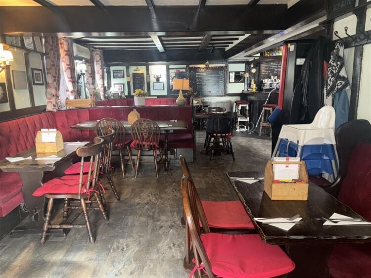 Licenced Trade, Pubs & Clubs For Sale in Halifax