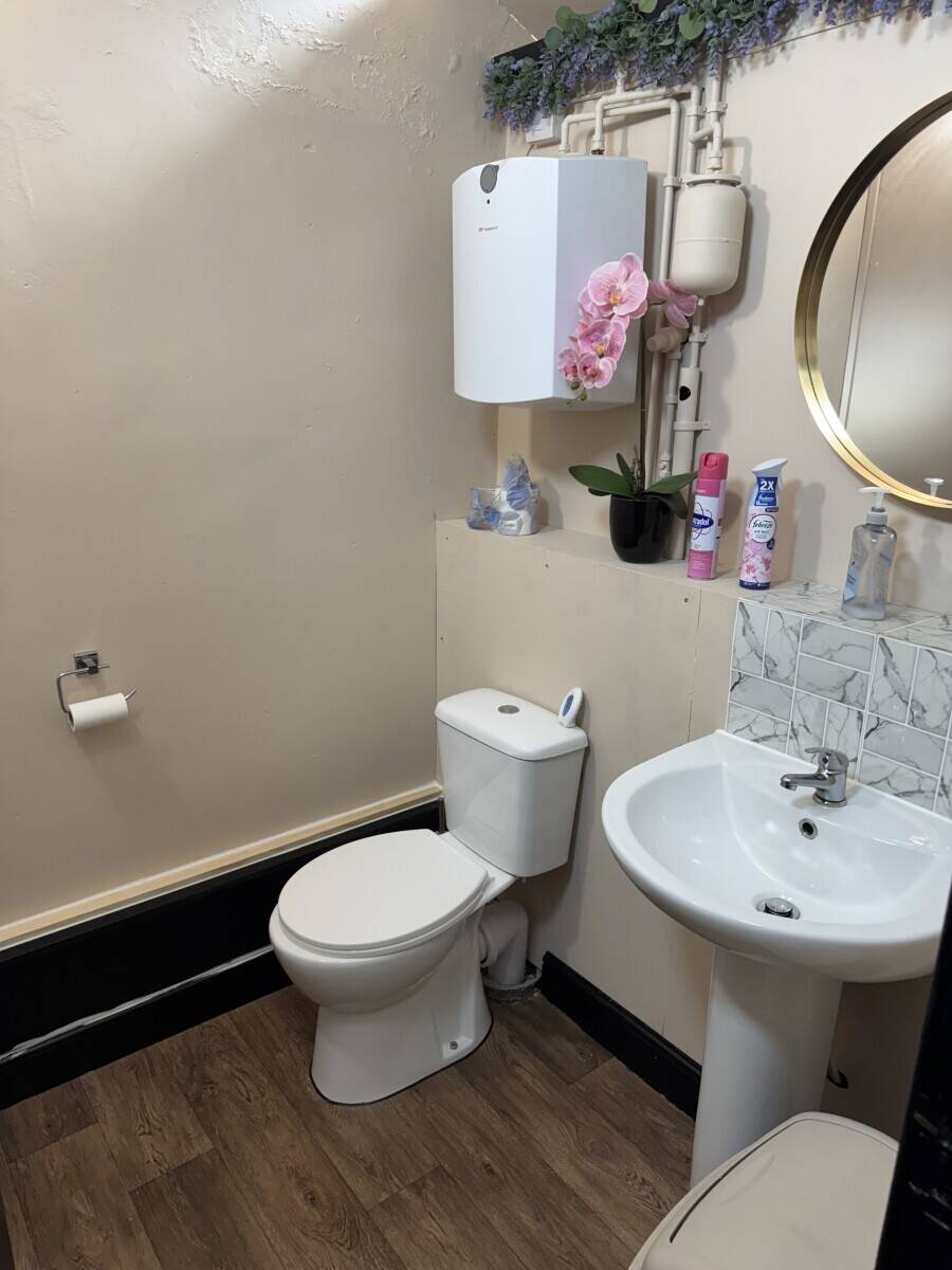 Massage and beauty Spa for sale, Formby  Photo 3