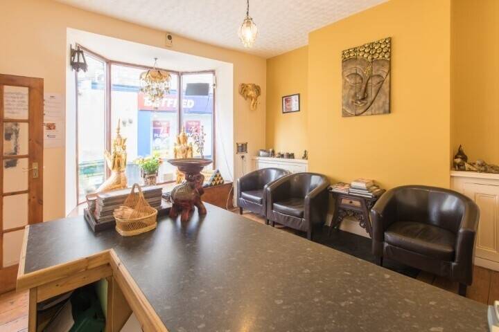 Thai cuisine takeaway in Buxton Derbyshire Photo 2