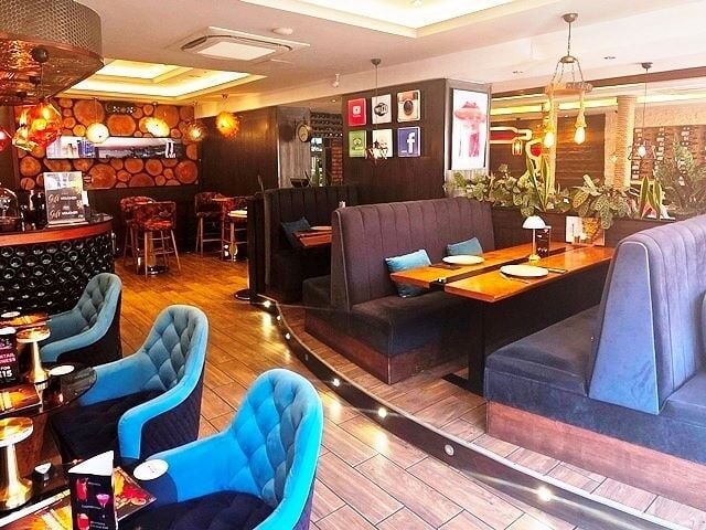 Fantastic Licensed Meze Restaurant Plus Cocktail Bar for Sale Photo 2