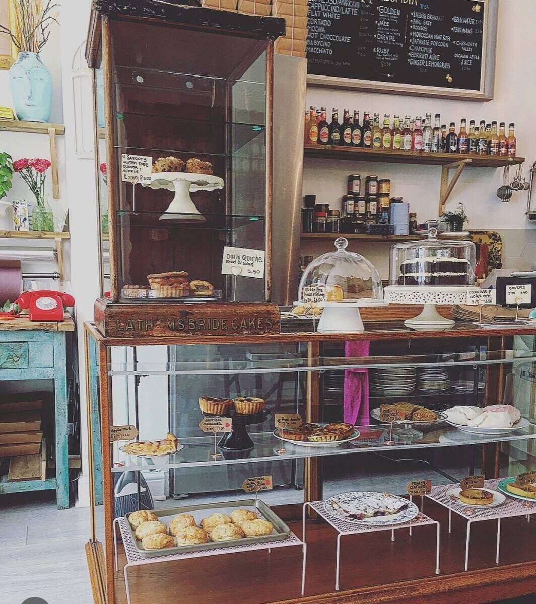 Vintage vibes caf&eacute; and cakes for sale