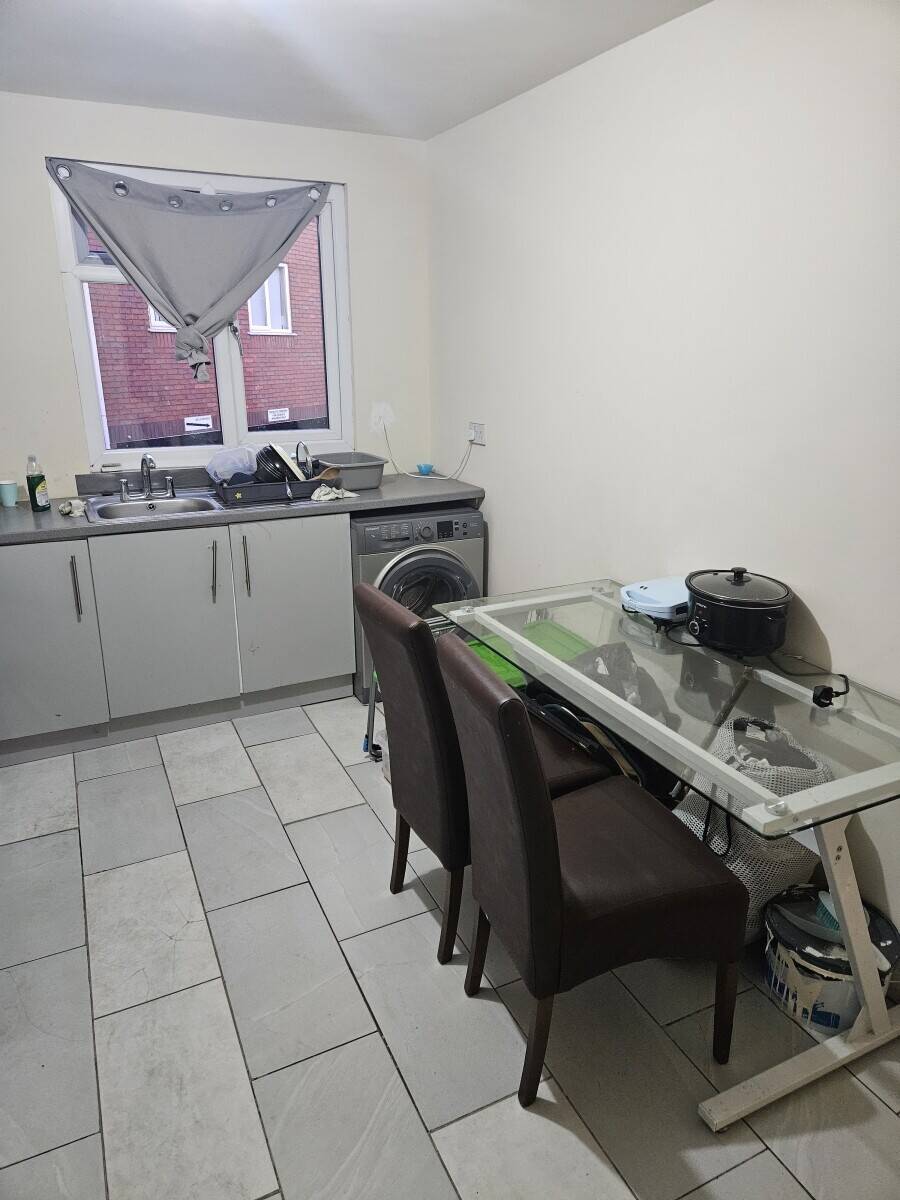 Town centre Indian Takeaway for Sale in Nuneaton