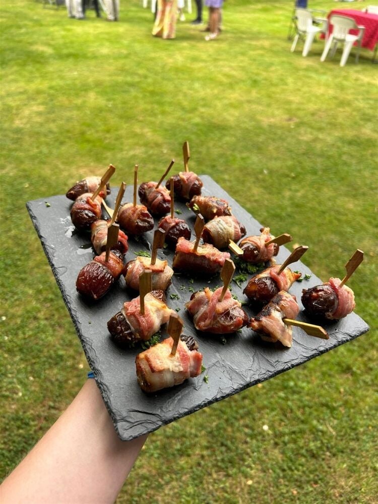 PREMIUM MOBILE AND OUTDOOR CATERING SPECIALIST Photo 2