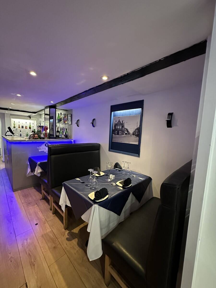 Indian Restaurant and Takeaway for Sale in Ipswich Photo 3