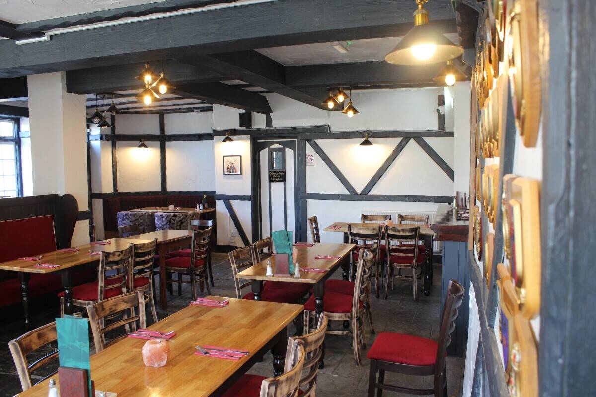 SOUTH EAST WALES - ON THE M4 CORRIDOR Photo 2