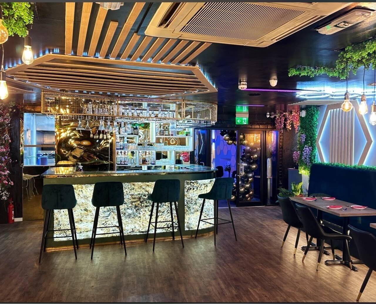 Persian cafe and restaurant