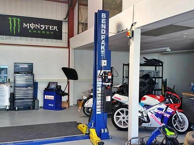 Car & Motorcycle Workshop Plus Motorbike Mot Bay for Sale