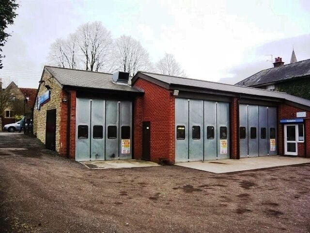 Car Mot, Servicing And Repair for Sale Photo 2