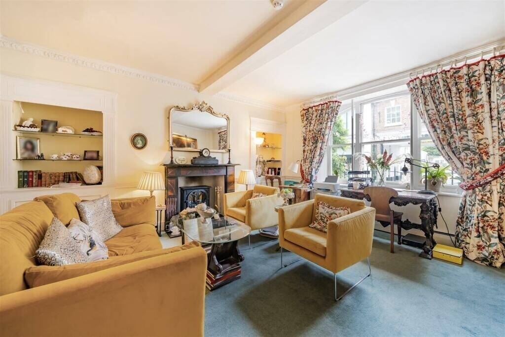 Handsome 18th Century High Quality Guest House in County Town of Dorchester Photo 2