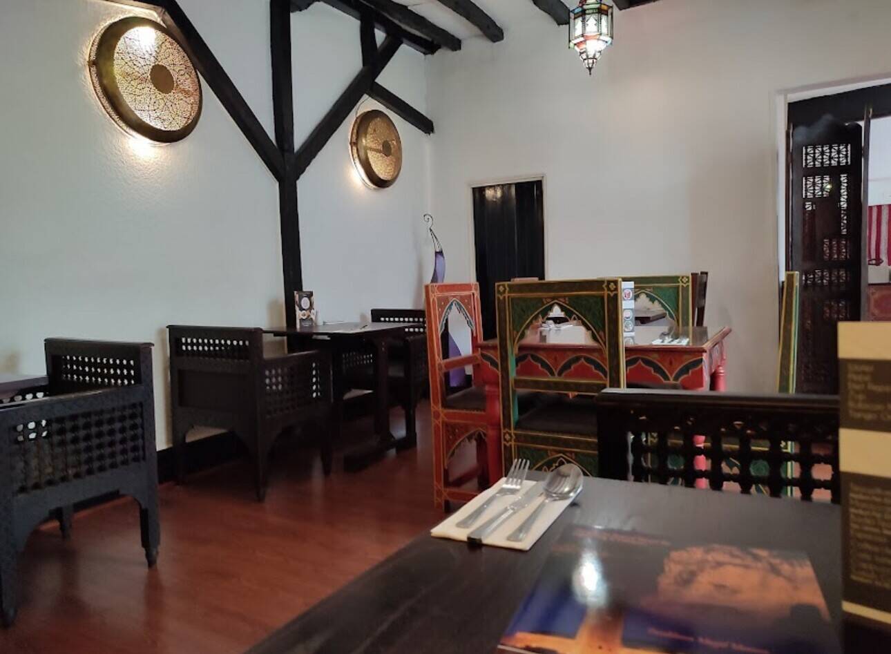 Middle Eastern Restaurant in Coventry city centre, very good location for a business Photo 2
