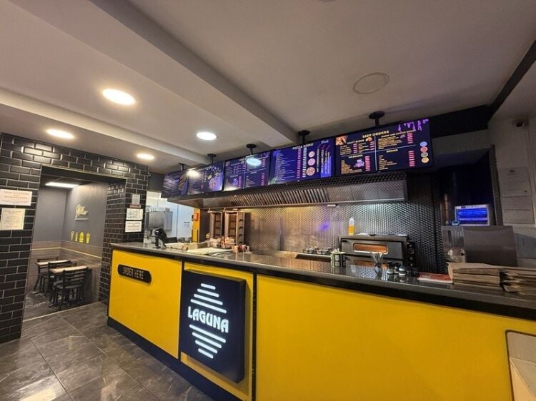 Highly Rated Pizza & Kebab House with Loyal Customer Base Photo 2