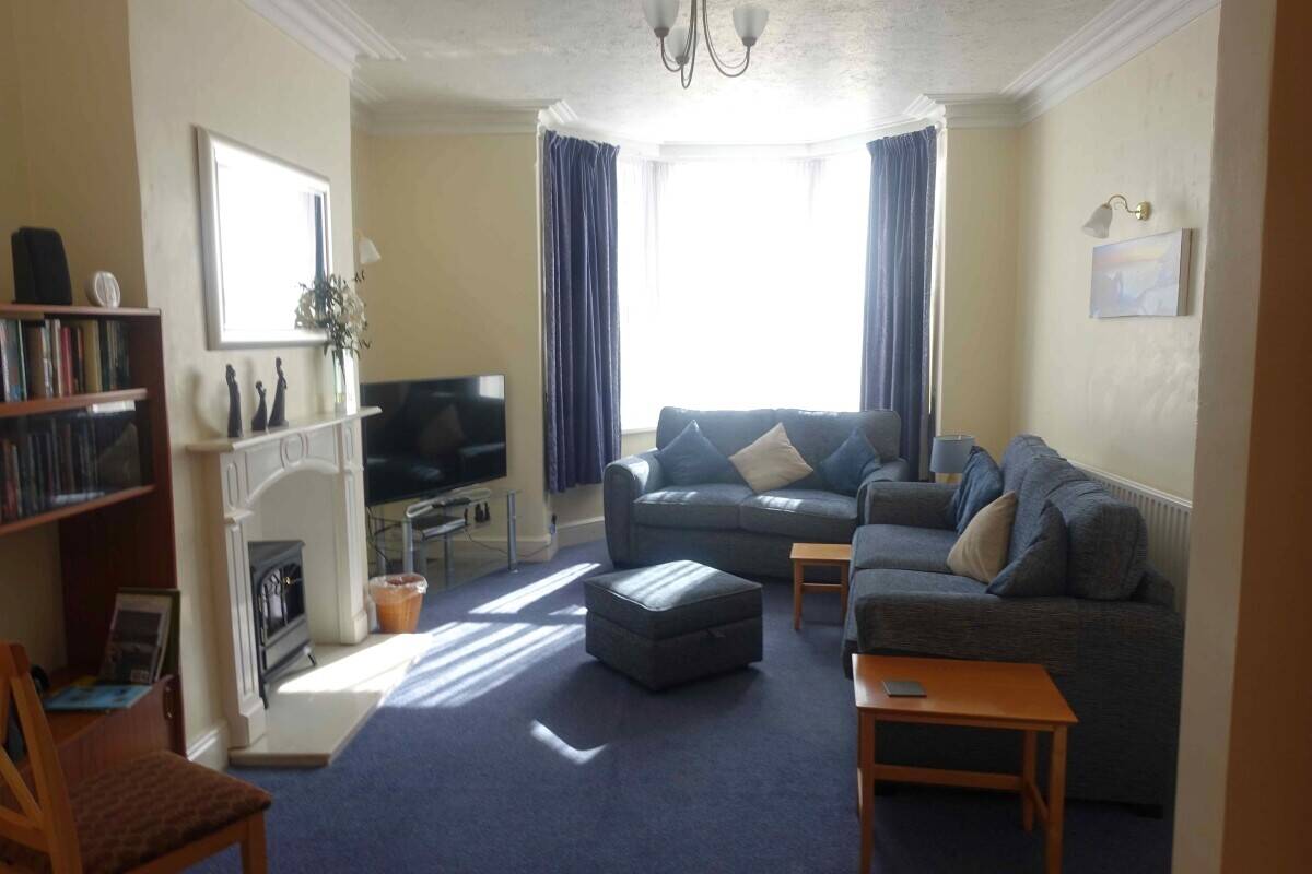 Immaculate Freehold Guest House Convenient Beach in Weymouth Photo 2