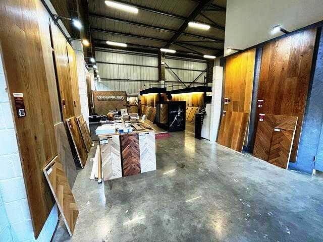 Wholesale Flooring And Tile Retailer for Sale