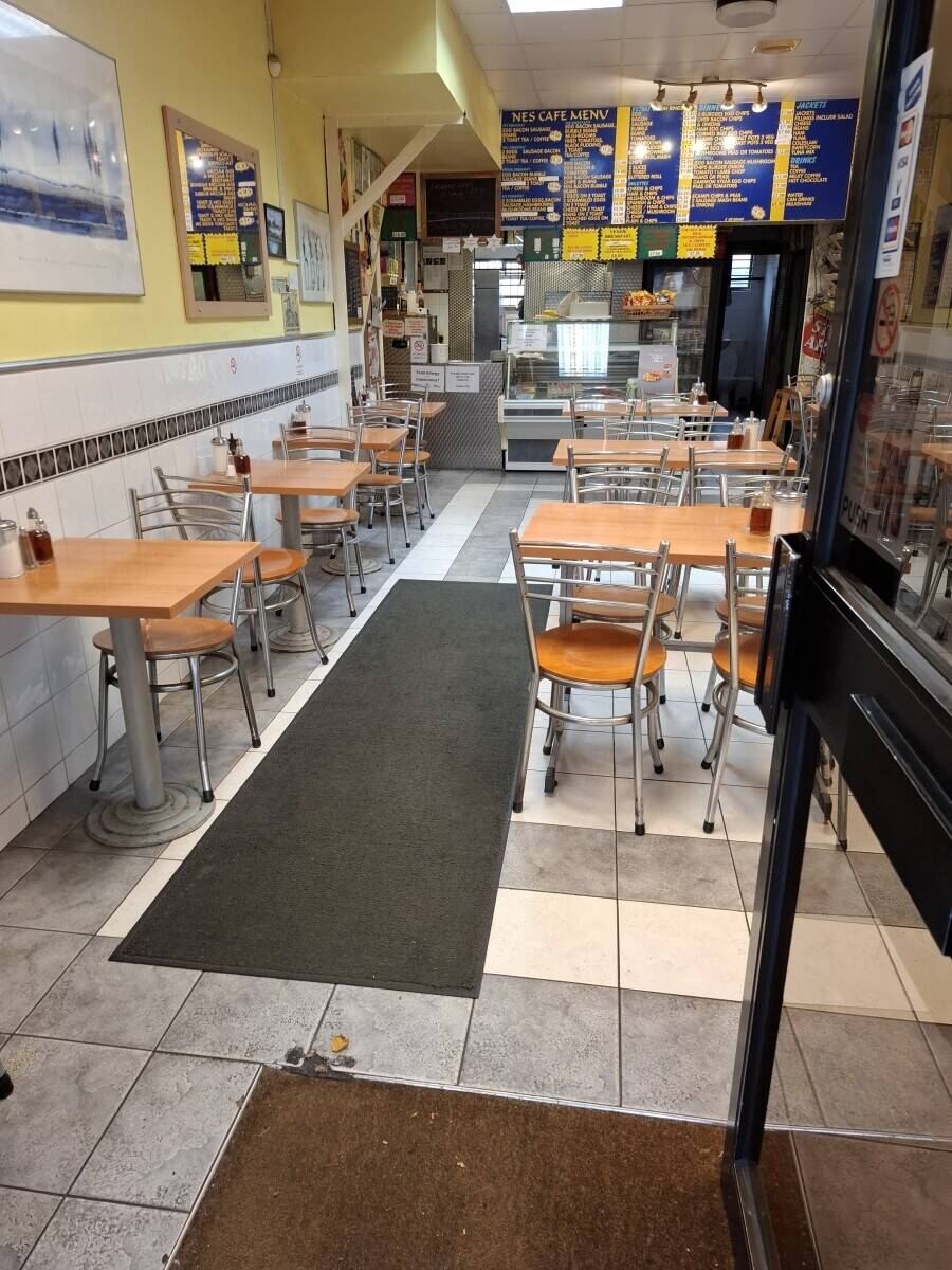 Traditional cafe in Catford  Photo 2
