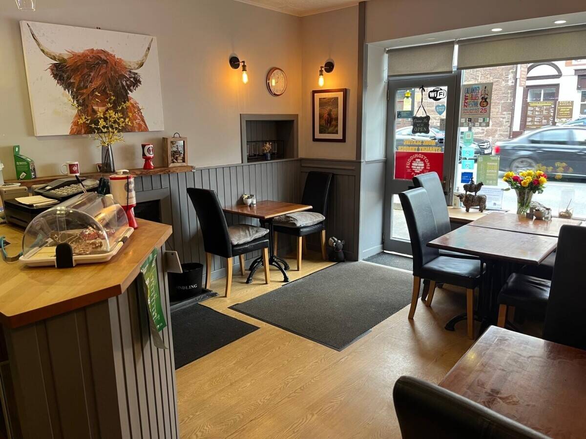 Profitable & Popular Licensed Restaurant in Bustling Tourist Town For Sale Photo 2