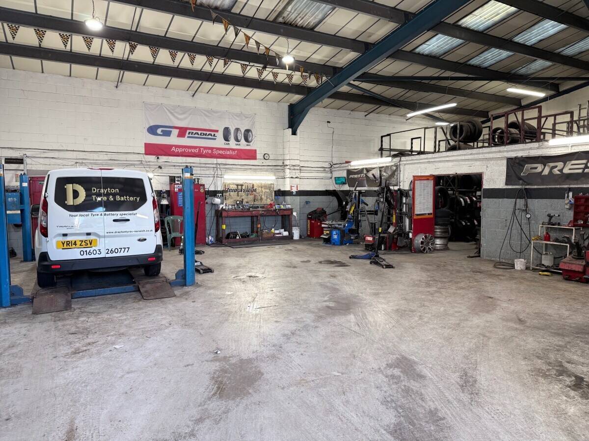 TYRE AND BATTERY SUPPLY AND FITTING CENTRE, FREEHOLD Photo 2