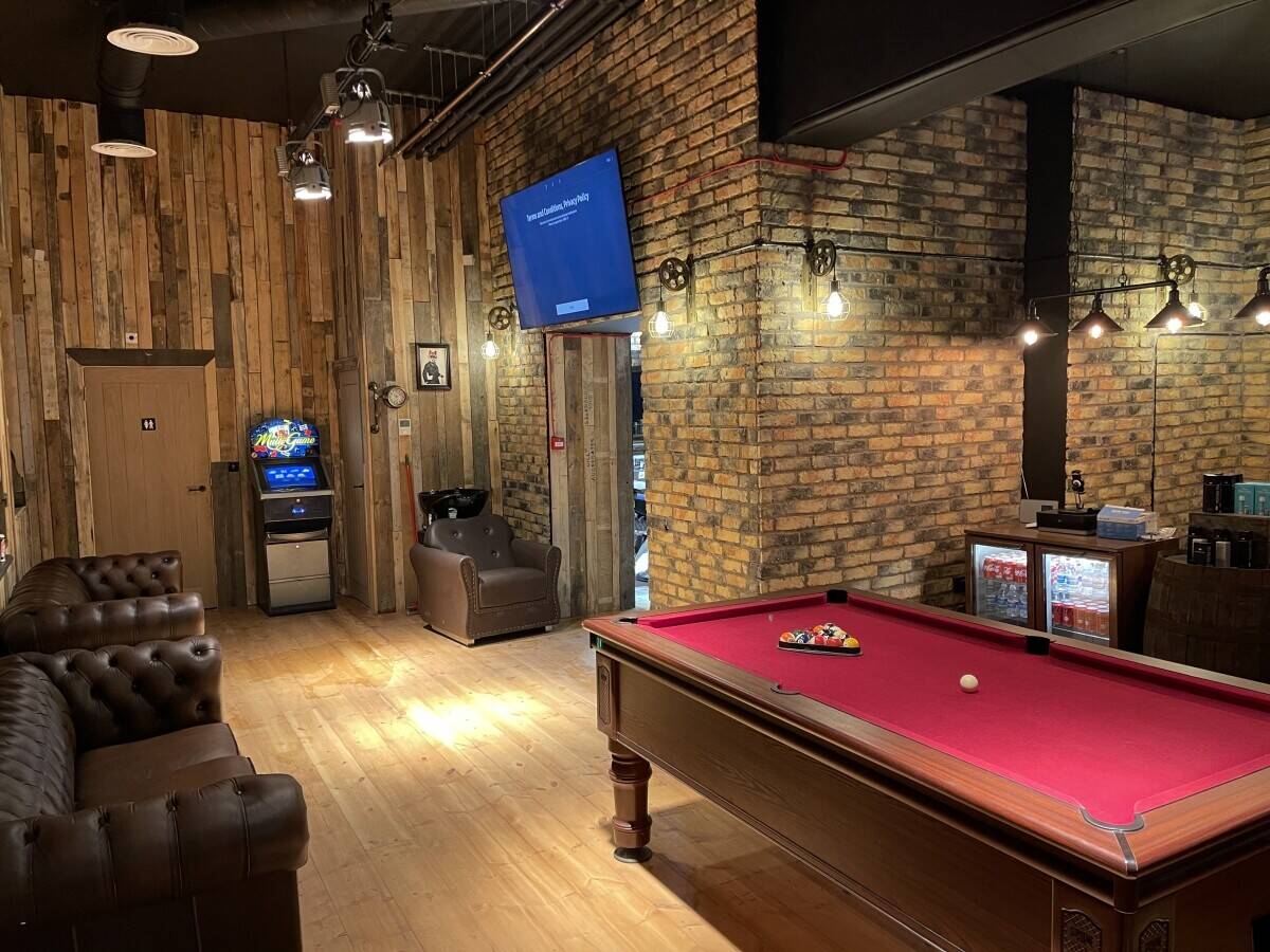 Award winning Barber Shop with alcohol license 