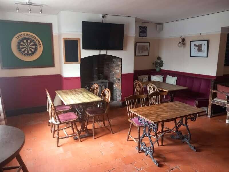 SHROPSHIRE - CHARMING VILLAGE CENTRE TRADITIONAL PUBLIC HOUSE Photo 2