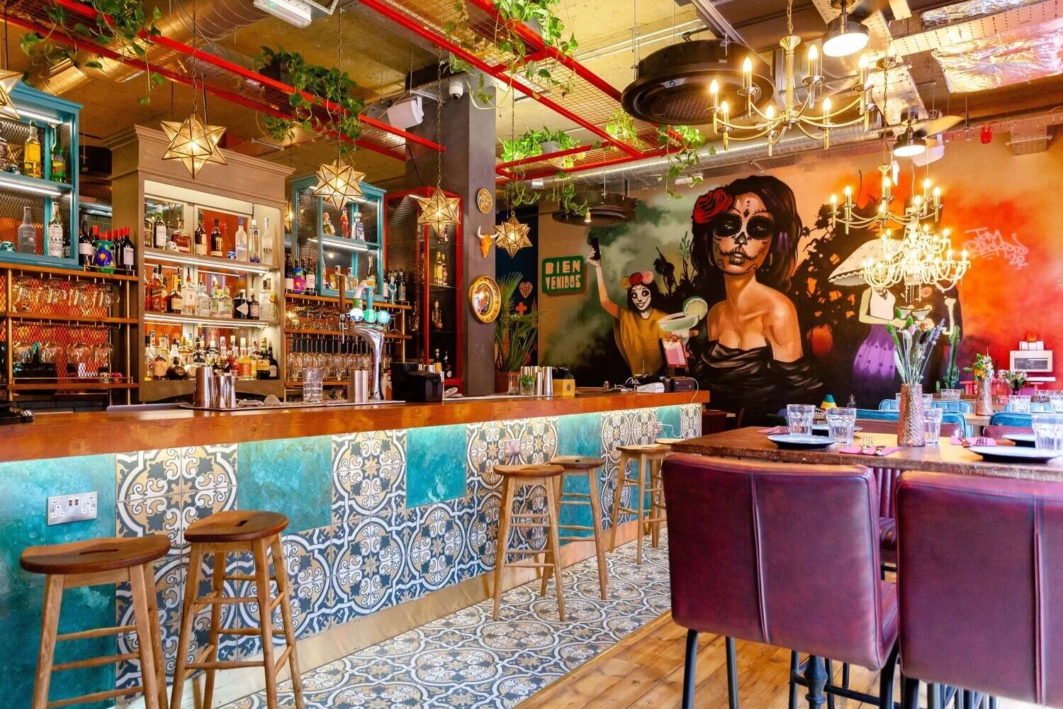 Beautifully fitted 1am licensed ground floor restaurant & bar located in Elephant & Castle Photo 2