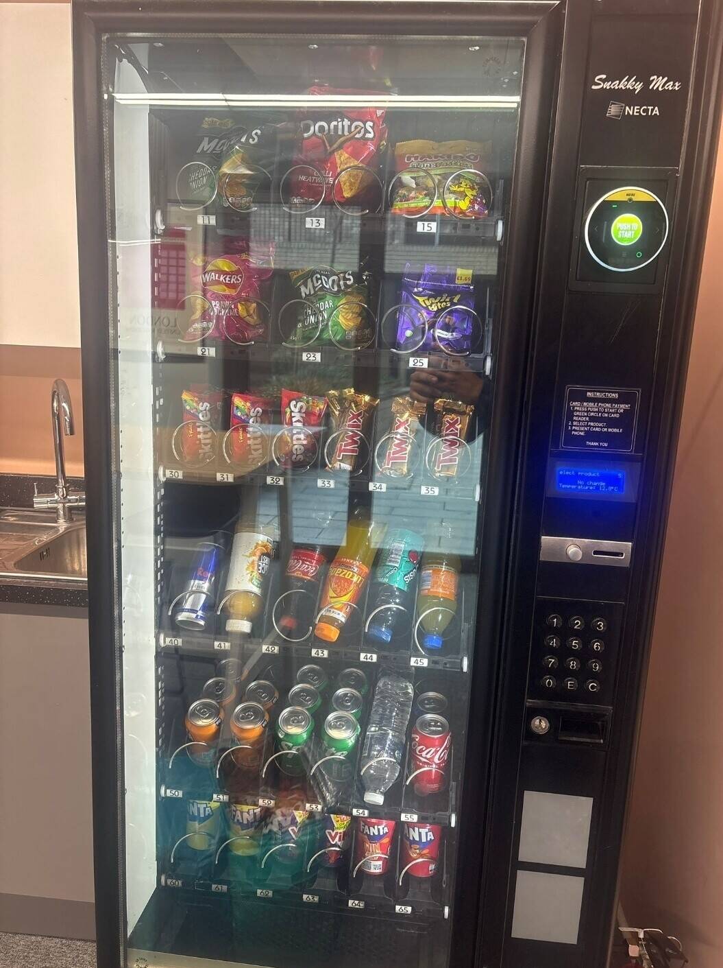 3 vending machine business for sale prime location  Photo 2