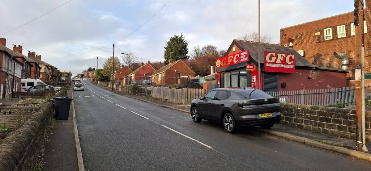 HOT FOOD TAKEAWAY IN BARNSLEY, SOUTH YORKSHIRE:  POTENTIAL GOLD MINE!!