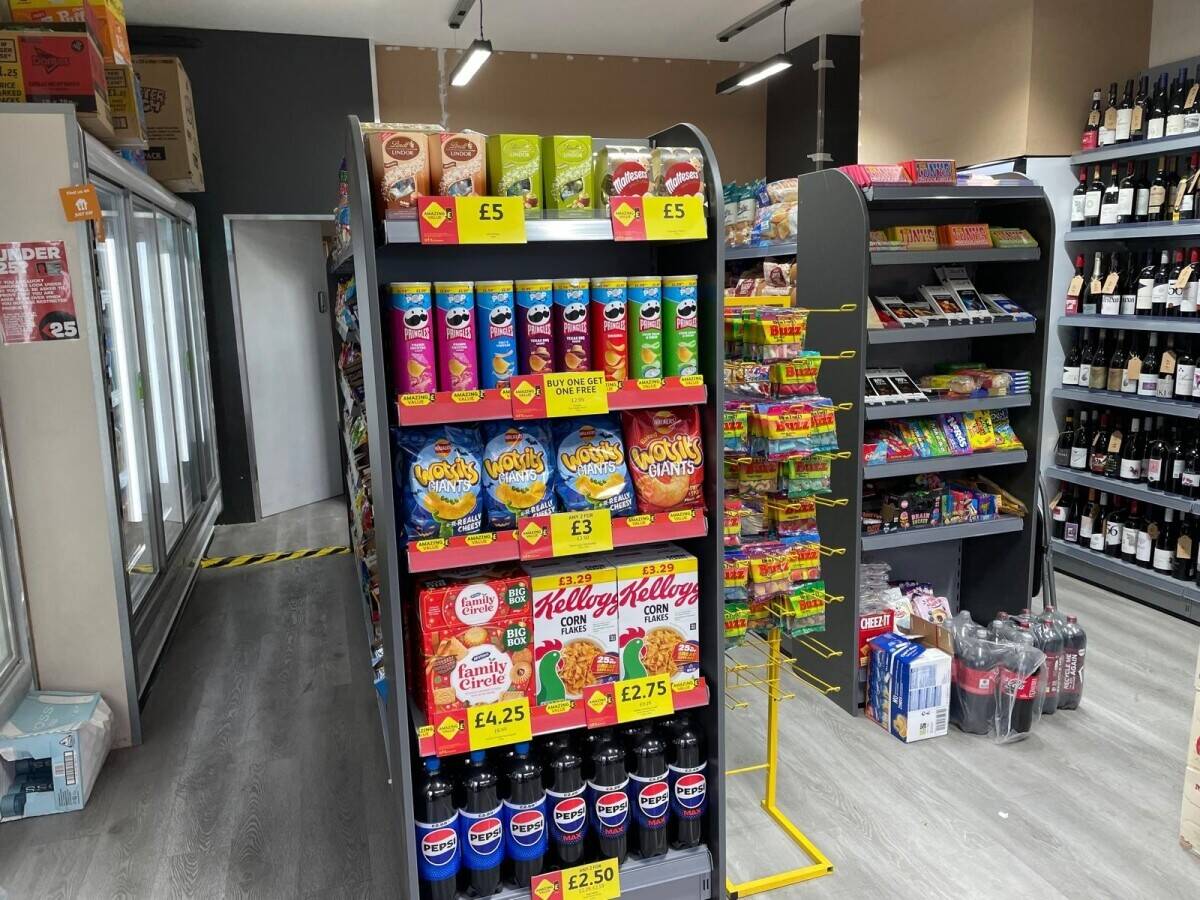 Convenience store/Off licence for sale in Blackheath London Photo 2