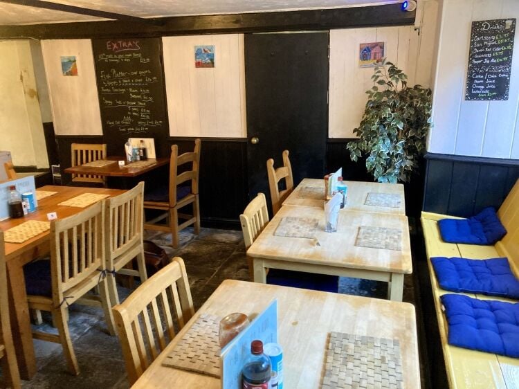 CAFÉ, BAR, RESTAURANT & TAKEAWAY