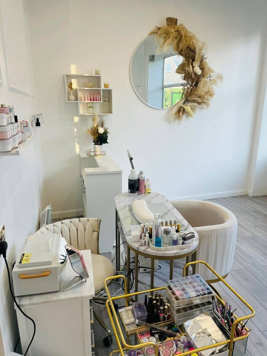Beauty Salon for sale in Swansea Town Swansea.