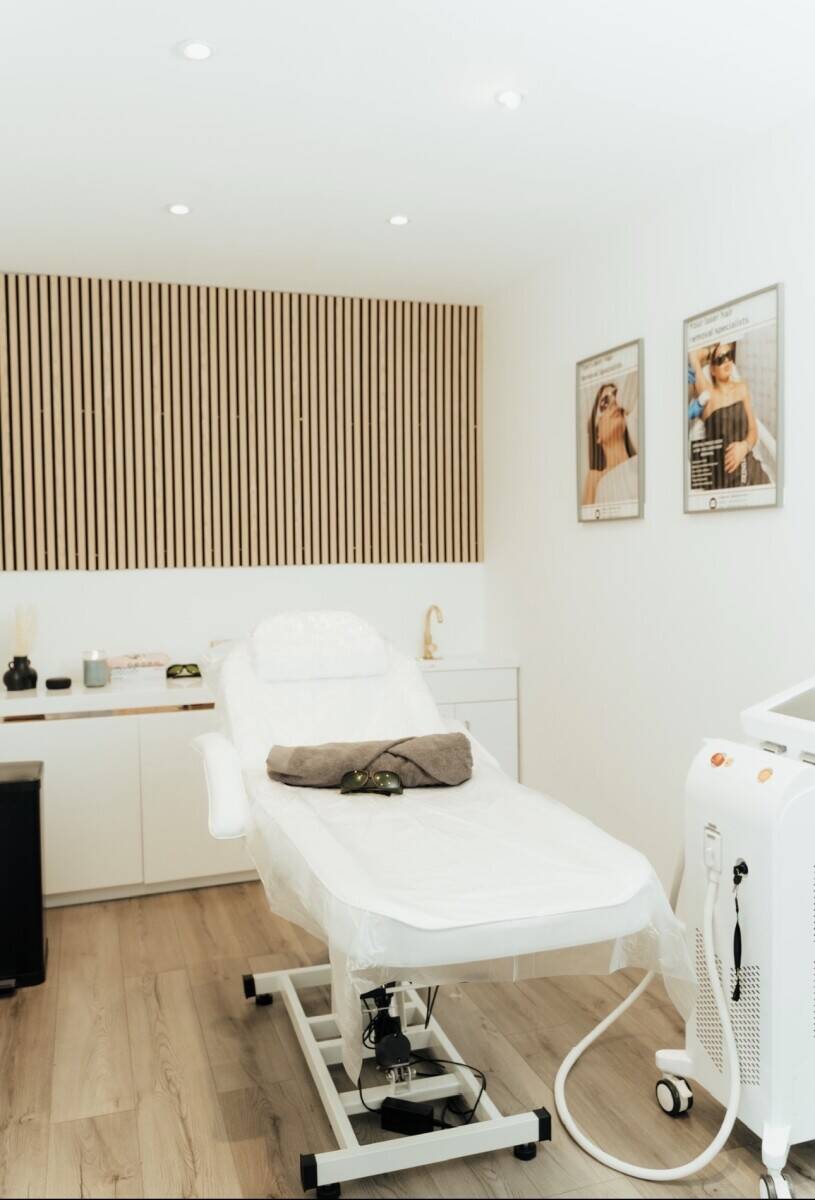 Established Profitable Aesthetic & Laser Clinic &ndash; Manchester | Strong Client Base | Turnkey Opportun