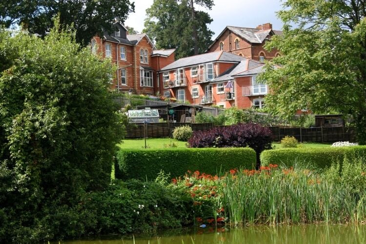 FREEHOLD INVESTMENT PROPERTY OPPORTUNITY