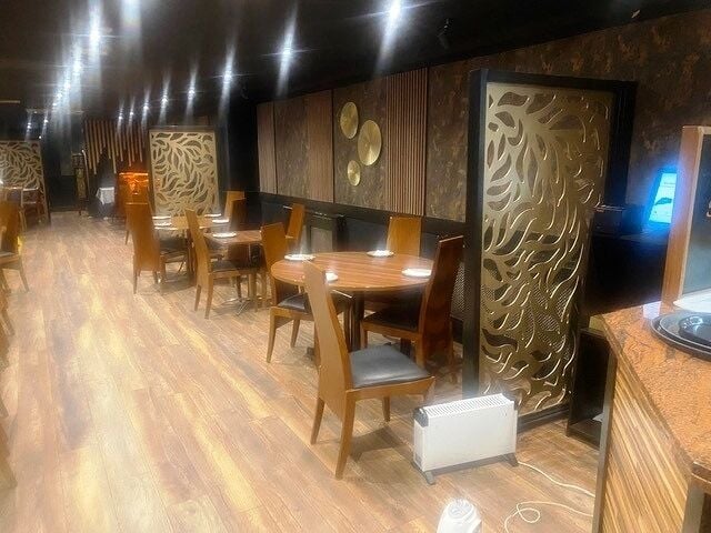 Old Establined Licenced Indian Restaurant & Takeaway for Sale