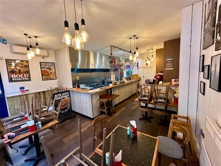 LEASEHOLD FUSION PIZZA/PASTA/ BURGER RESTAURANT & TAKEAWAY/DELIVERY Photo 2