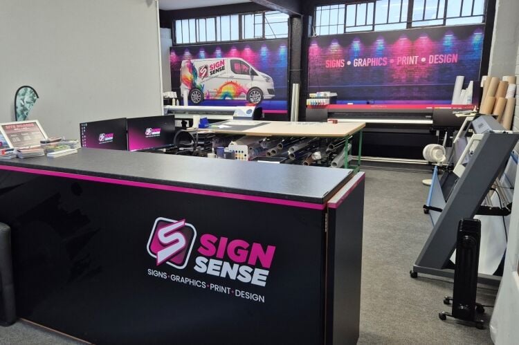 Commercial Signage & Vehicle Livery Business Photo 2