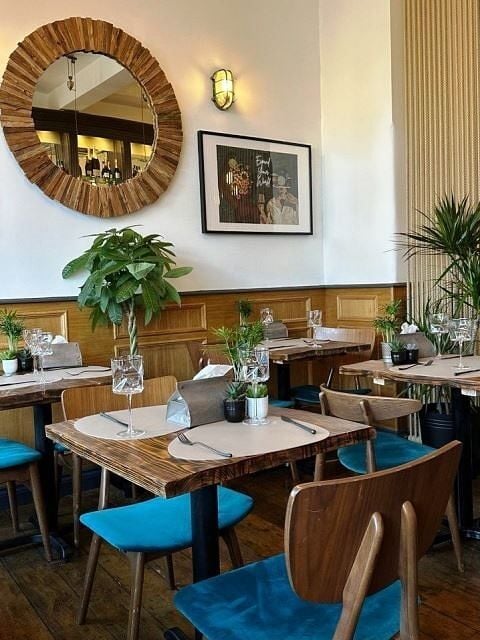 Fine Dining Restaurant & Cocktail Bar for Sale