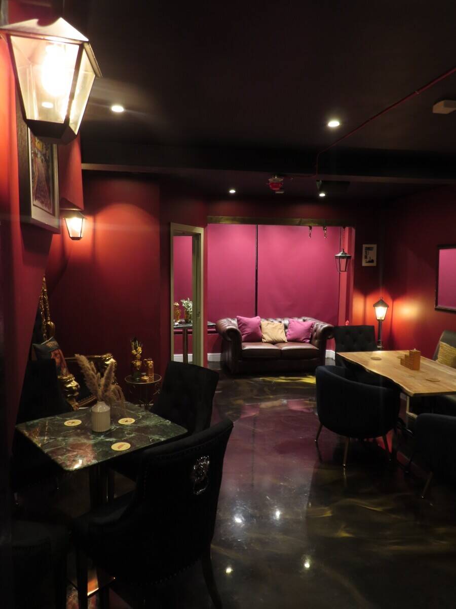 BAR  sale &pound;7,000. let @ &pound;1,500 per month . Rent Advance 3 months &pound;4,500 . 3 year lease initially . A
