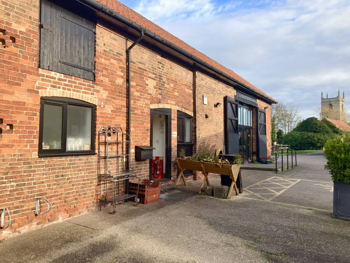 SUPERB CAFÉ & COFFEE SHOP IN THE HEART OF RURAL NOTTINGHAMSHIRE