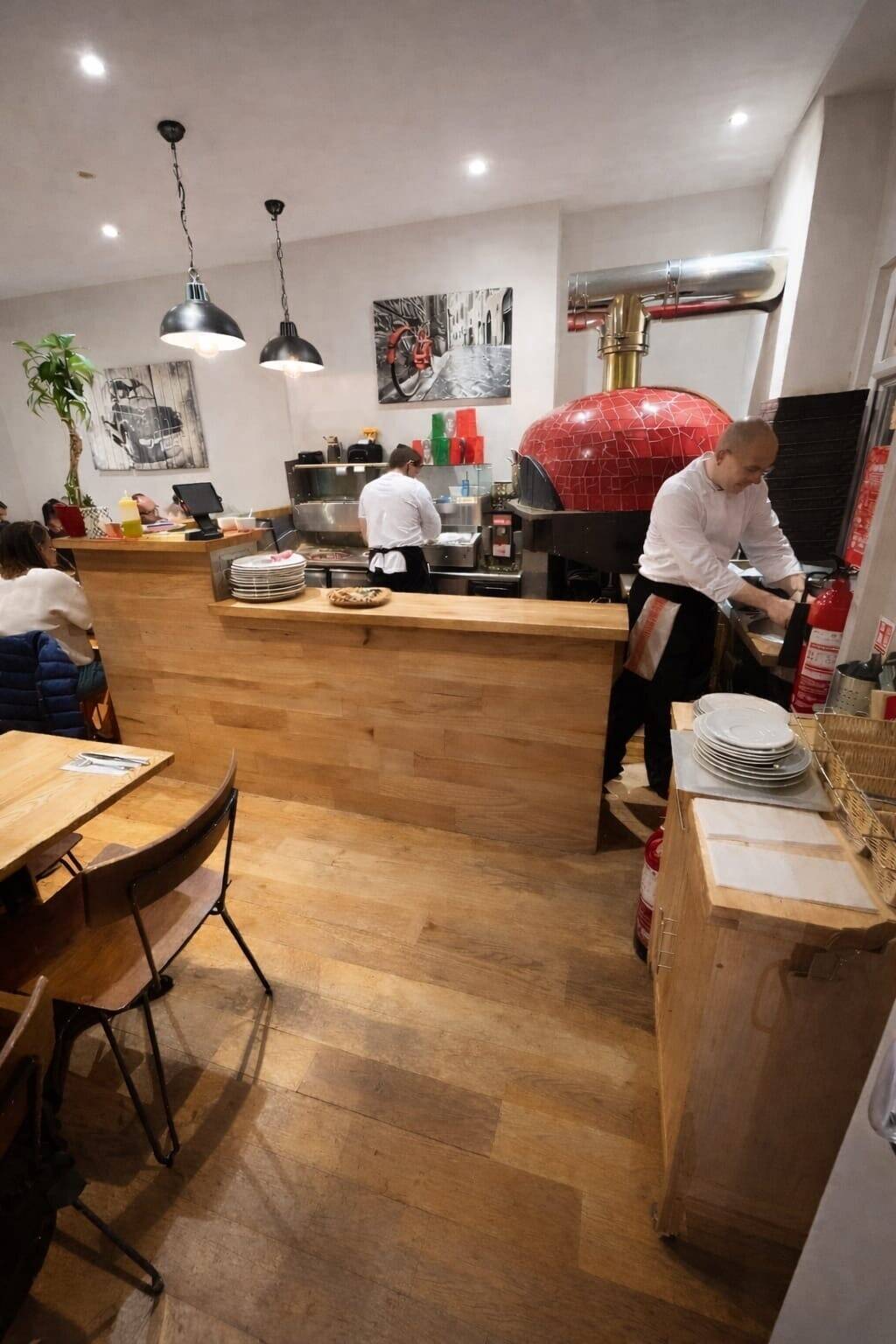 Italian Restaurants & pizzeria Photo 2