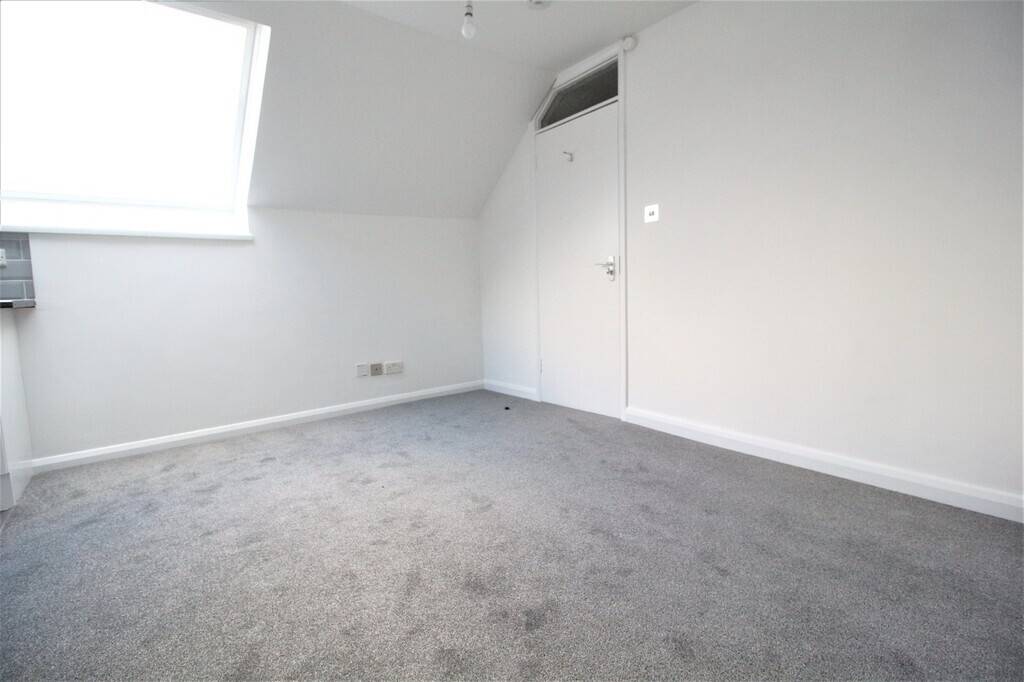 A Great Residential Investment/Development for sale Photo 2