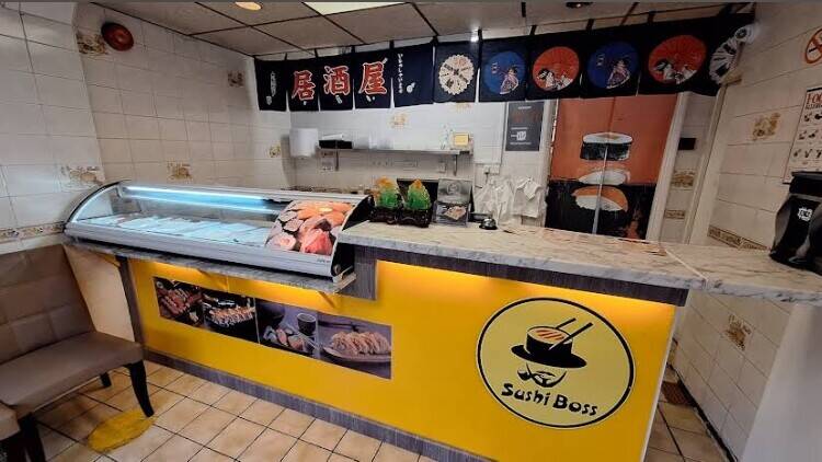 small sushi restaurant/takeout shop in Maidstone with 2 bed flat