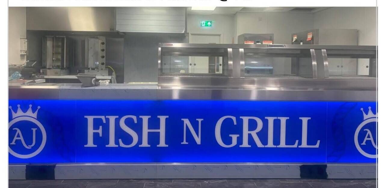 Famous Fish and Grill takeaway shop with all new equipments for sale in Pineham Northampton Photo 3