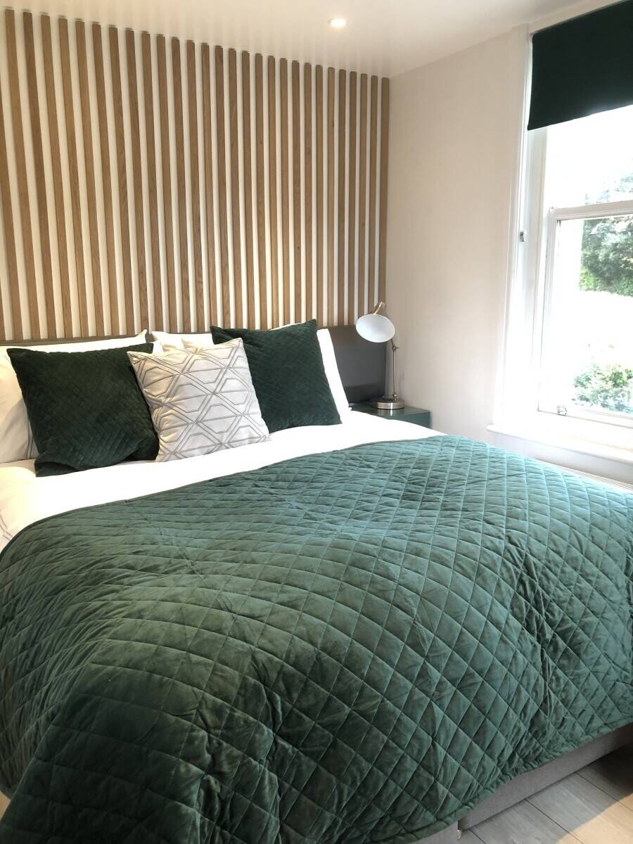 Turn-Key Holiday Let Holiday Home 2 bed Flat across from Bournemouth beach & gardens!!