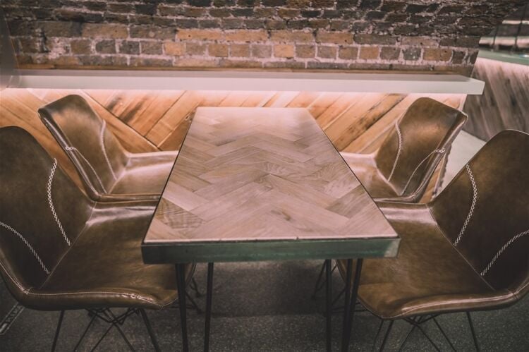 Iconic Central Exeter Bar & Restaurant For Sale in Exeter