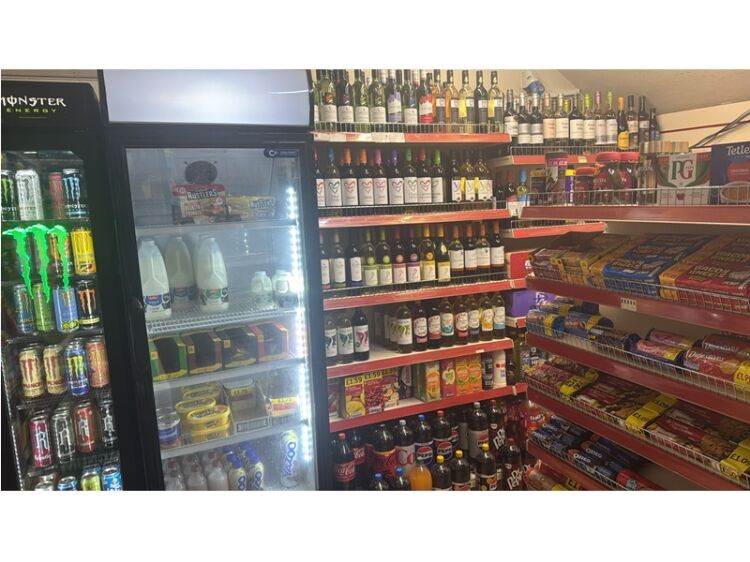 Cracking Family-Run Convenience Store – New 10-Year Lease Photo 2