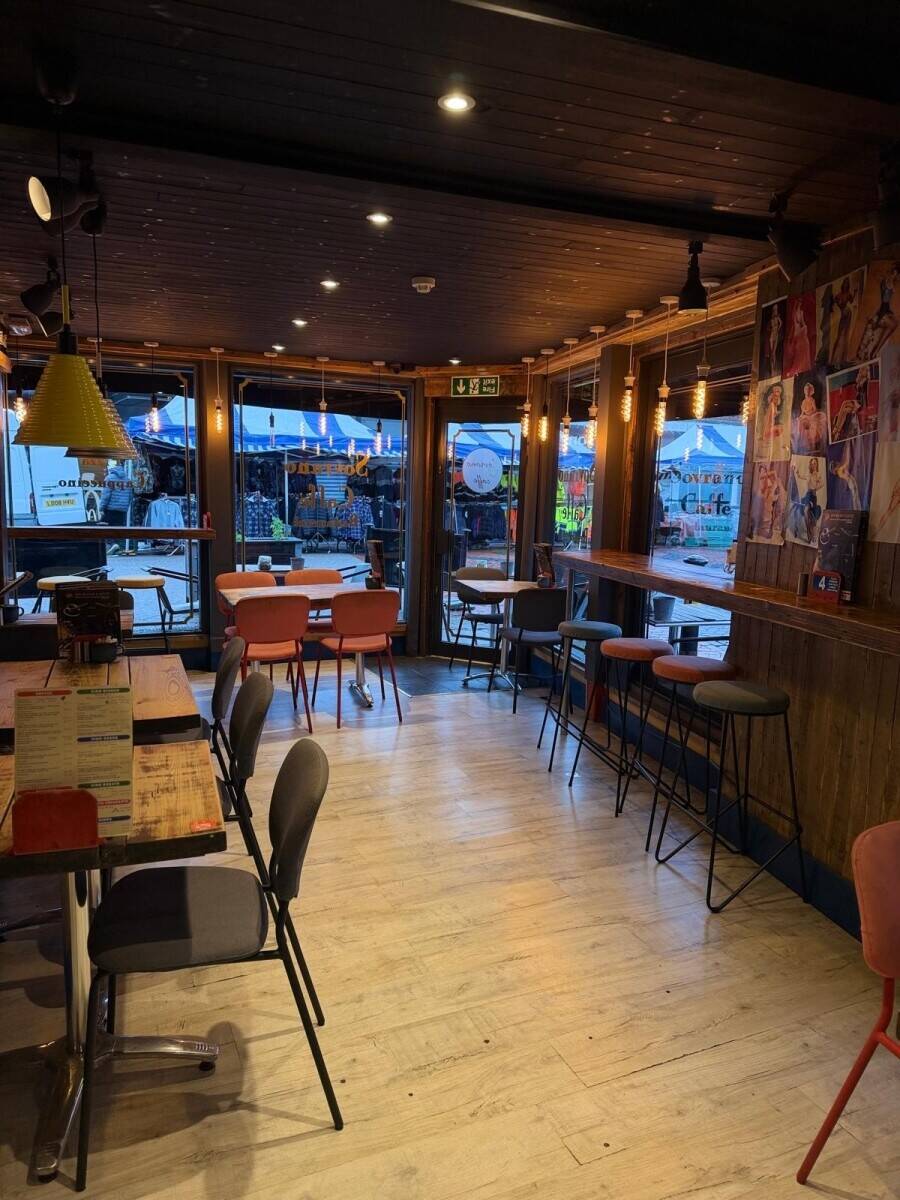 Italian restaurant for sale in nuneaton